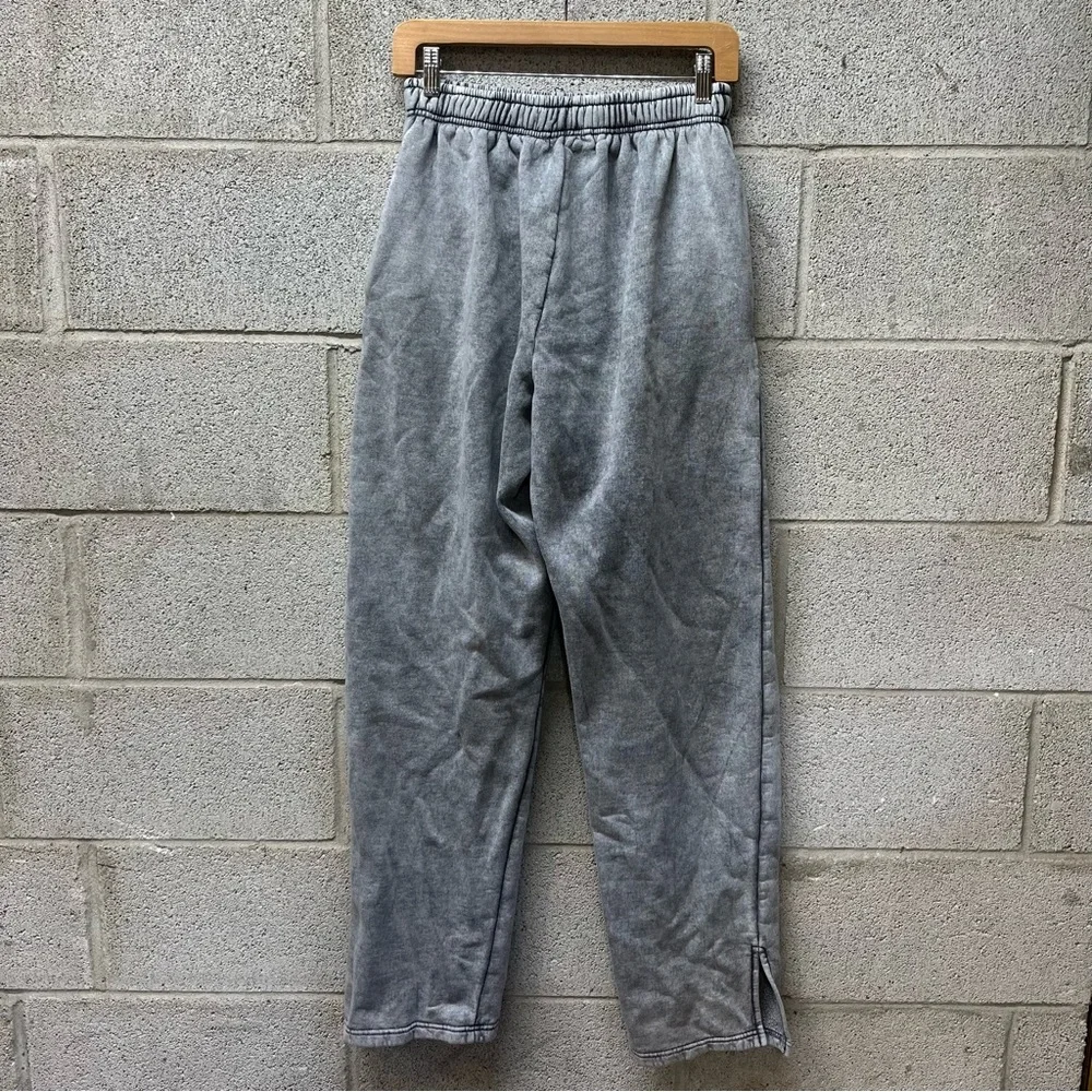 Pretty Little Thing Wide Leg Acid Wash Gray Sweatpants - Picture 4 of 8